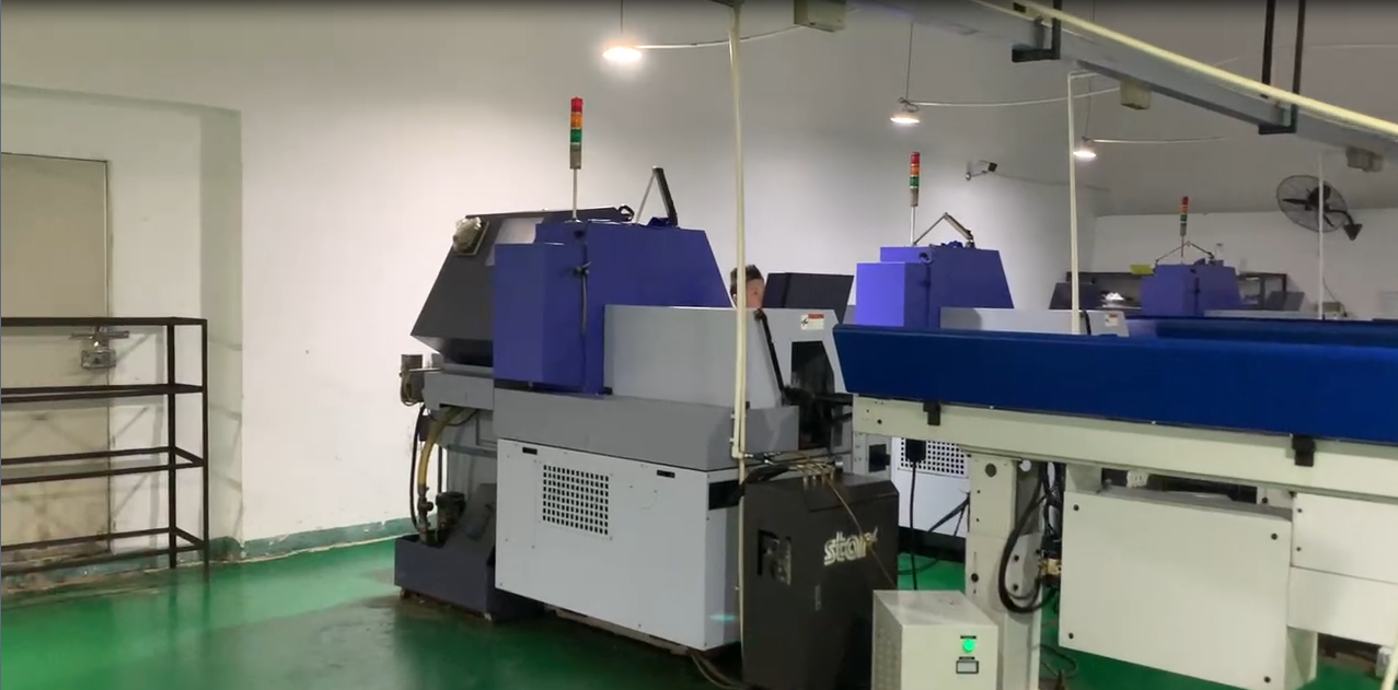 Usinagem CNC Torno automático 